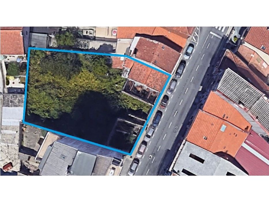 Land Plot for Construction Near São João Hospital