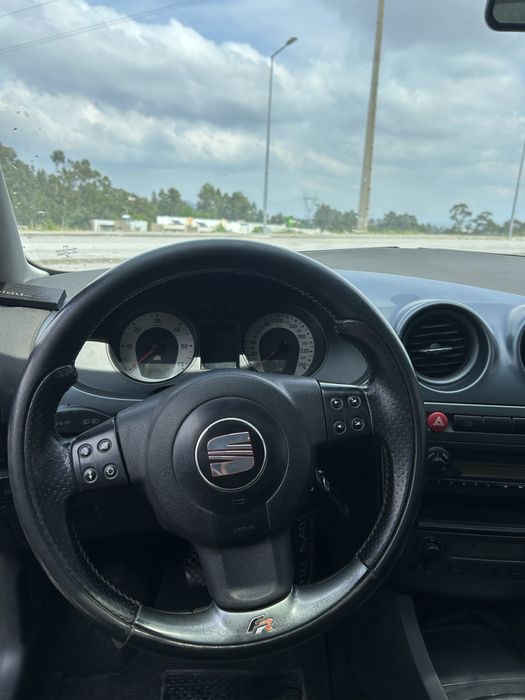 Seat Ibiza 6l 5 lugares