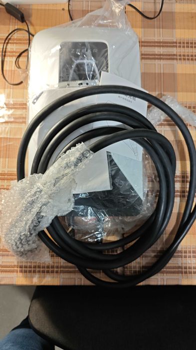 Зарядна станція Zeekr.