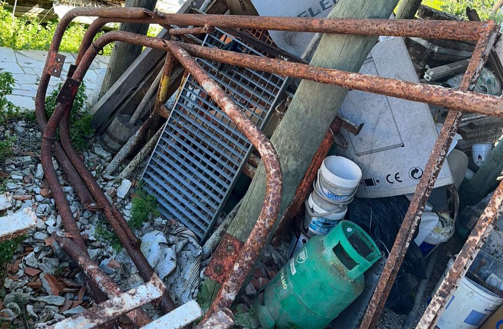 Guincho pórtico e balde