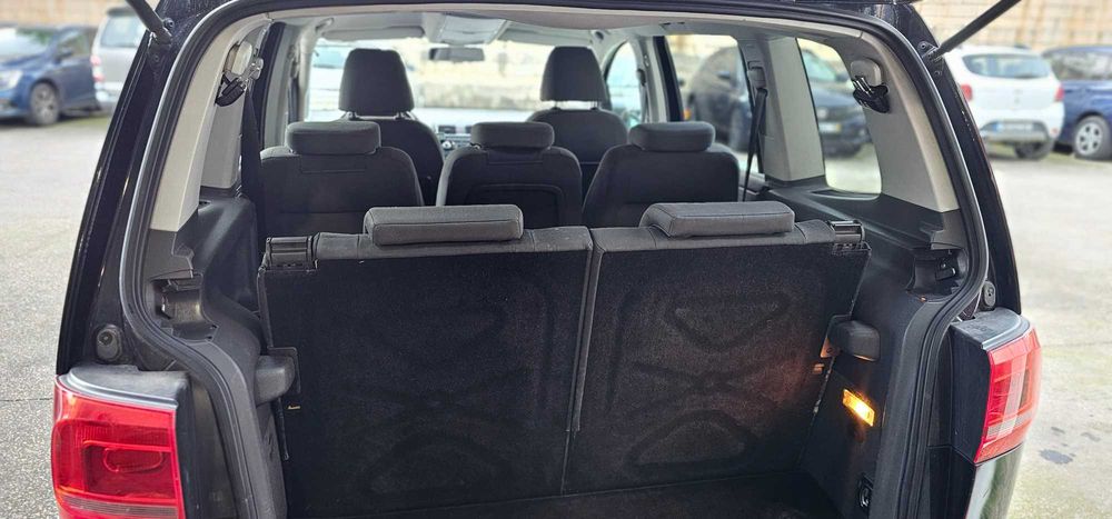Volkswagen Touran 7 Lugares - Gasóleo