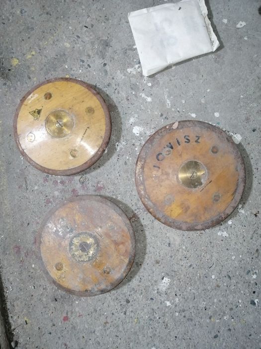 dyski, lampy, klosze, przystawki, pompka basenowa i inne