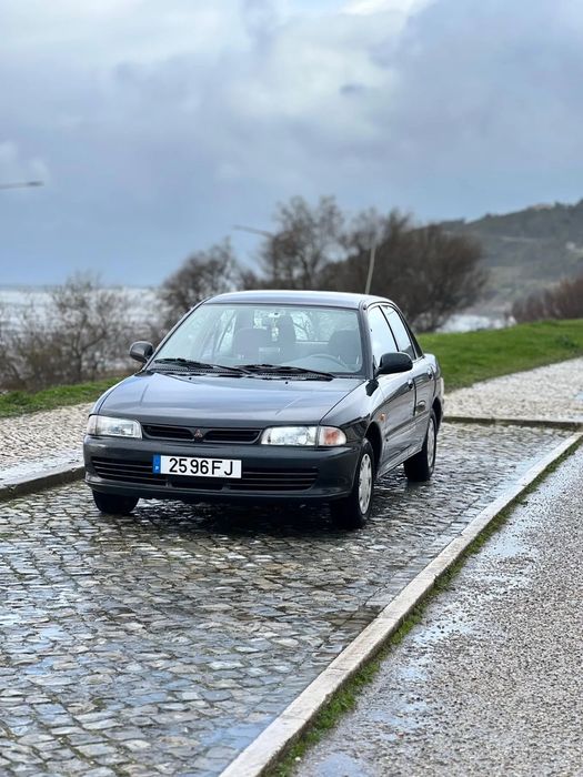 Mitsubishi Lancer 1300 GLXi