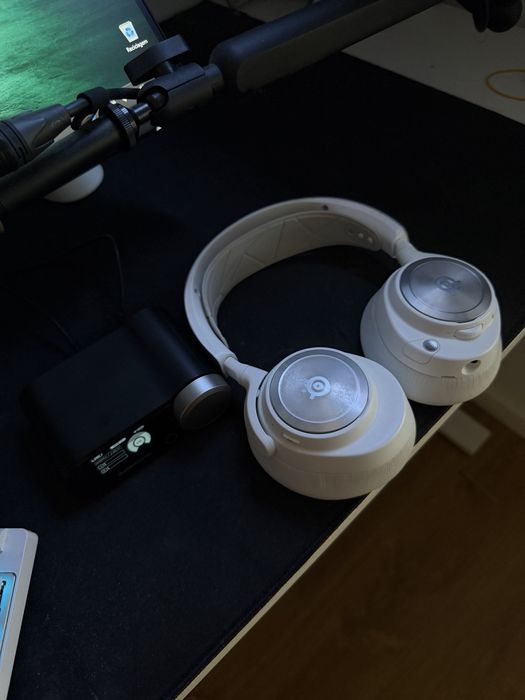 SteelSeries Arctis Nova Pro Wireless X White