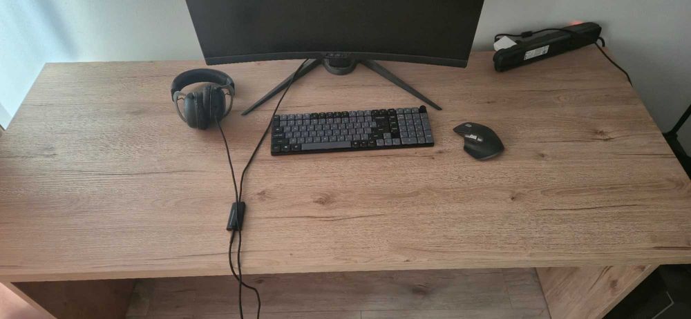 Biurko z płyty 158x65