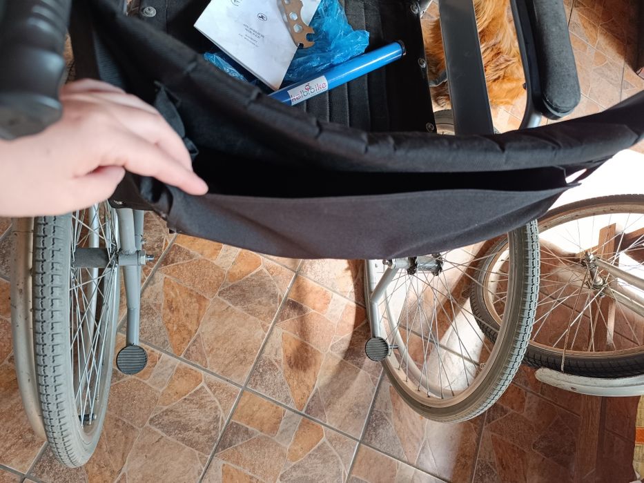 Инвалидная коляска