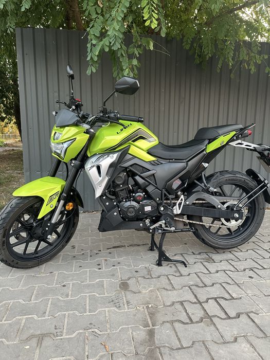 Продам мотоцикл Lifan sr220 v4
