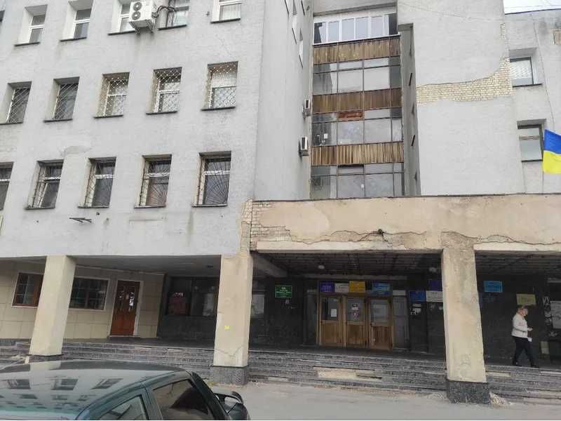 Нежитлові приміщення, 80,7 кв. м, вул. Соборності, 6