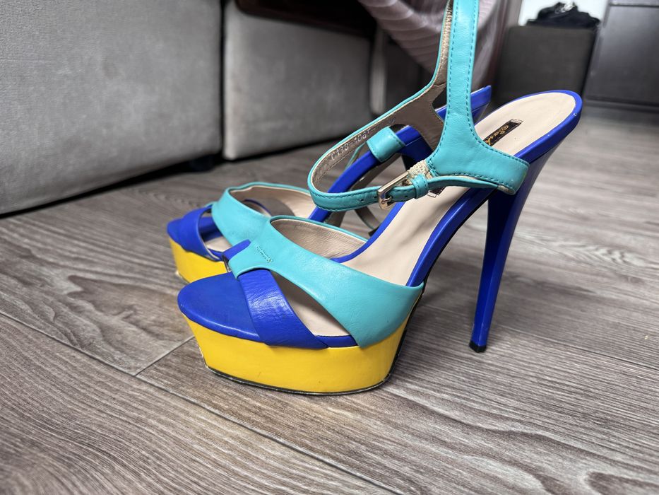 Босоножки sasha fabiani , 38-39 размер