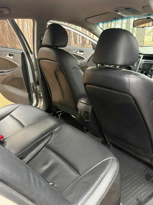 Hyundai Sonata 2013