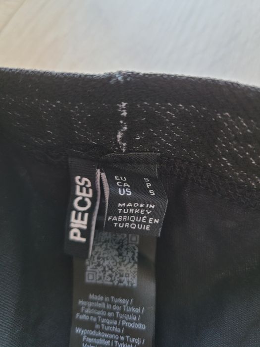 S 36 Pieces majtki damskie bawełniane czarne 
Nowe 
Rozmiar S
Wymiary