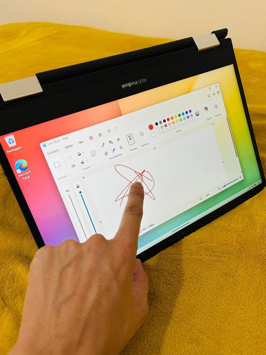 ASUS Vivobook 2024 Ecrã Touch 360°