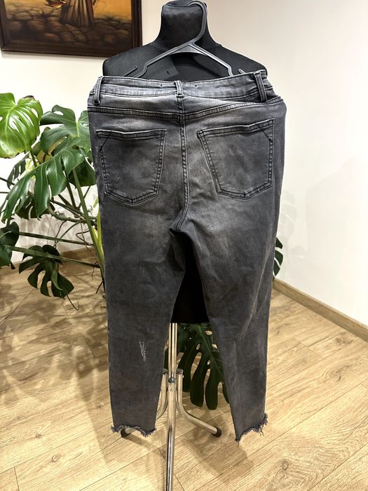 Reserved dżinsy przecierane szare S