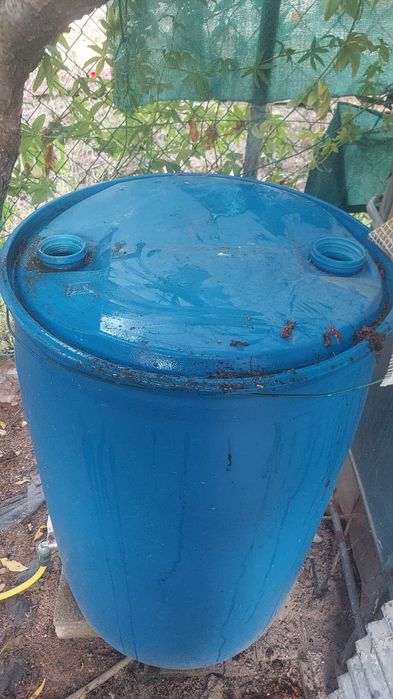 Vendo bidons usados bom estado