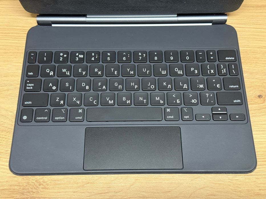 Оригінал Apple Magic Keyboard Black (MXQT2)  iPad Air 11” iPad Pro 11”