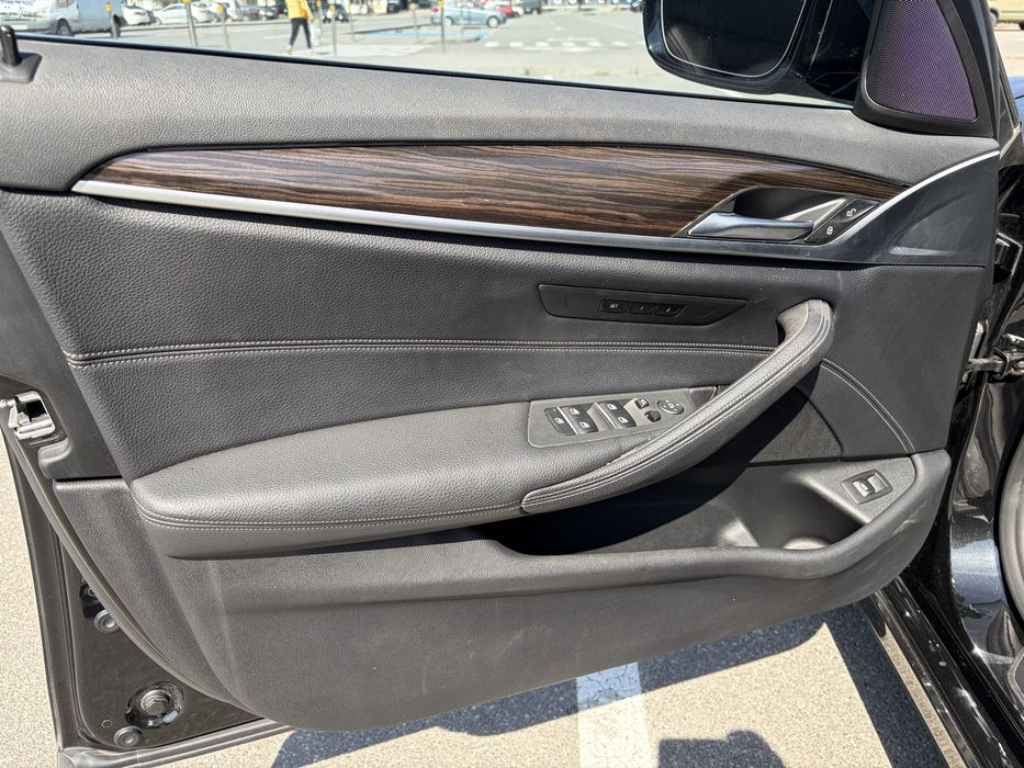 BMW 5-series. G30