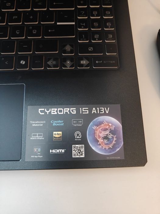 Portátil MSI Cyborg 15 A13V