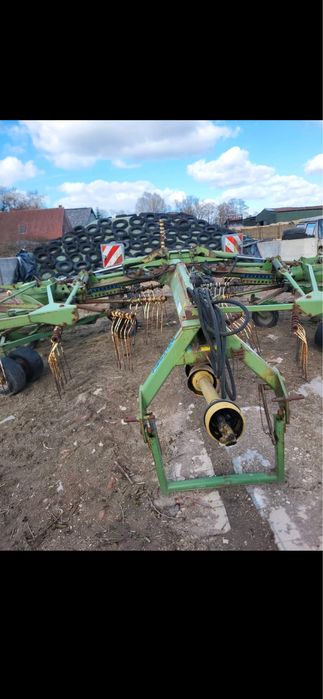 Zgrabiarka Krone swadro 761