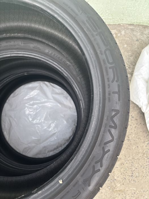 Шини літні резина Dunlop sport max 225 45 19