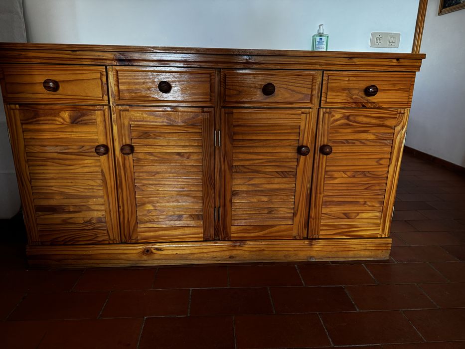 Recheio completo de apartamento, madeira maciça