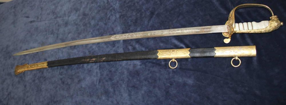 Raro sabre de almirante da Brigada Naval da Legião Portuguesa