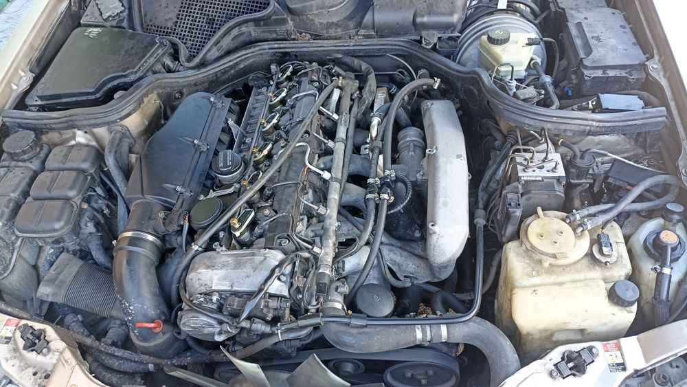 Продам Мерседес w210 на пружинах