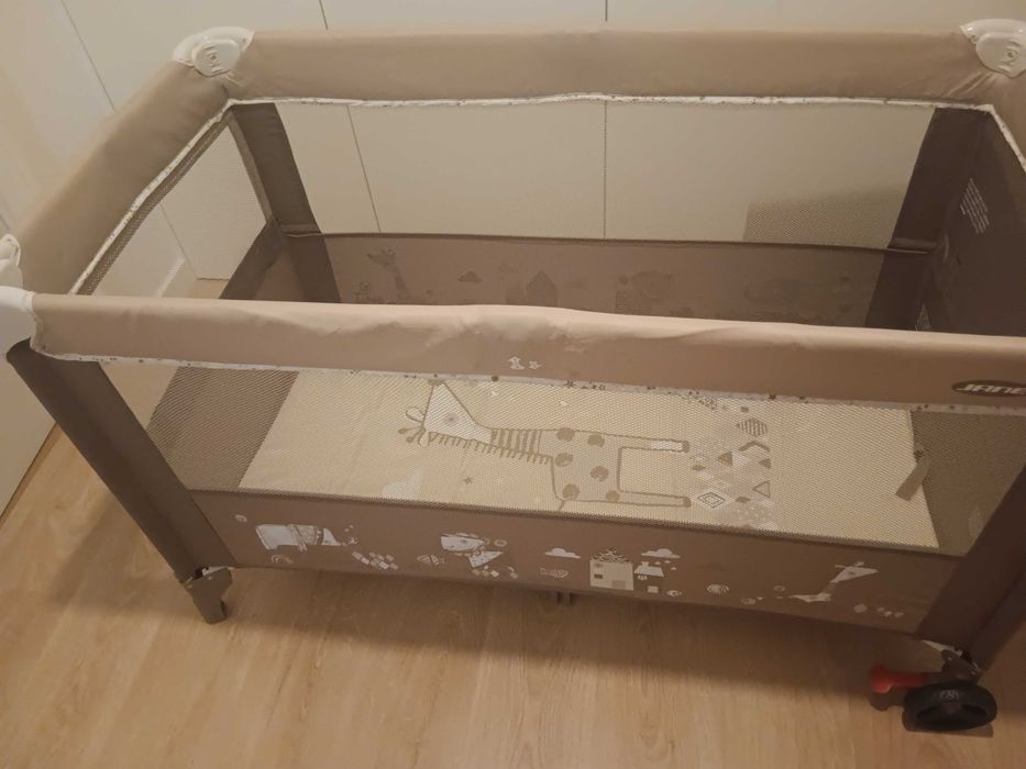 Cama bebé portátil
