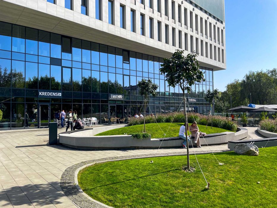 Оренда офісного приміщення 192 м2 за 12$/м2 на вул. Зелена