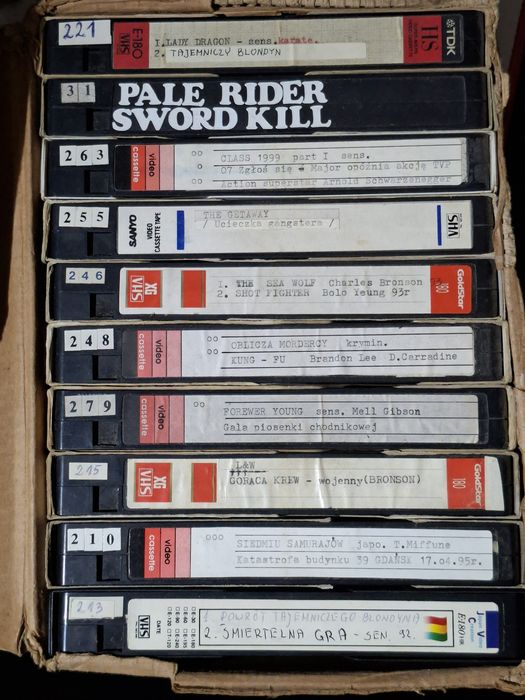 Kasety VHS  60 szt