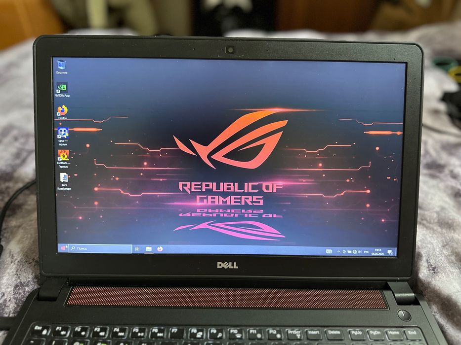 Потужна машина DELL в гарному стані і все працює ідеально