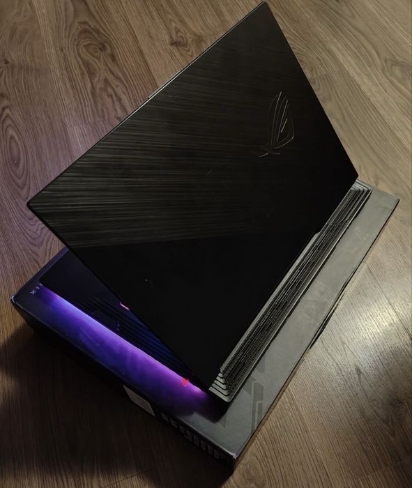 ROG Strix GTX 1650 / intel i5 / SSD+HDD