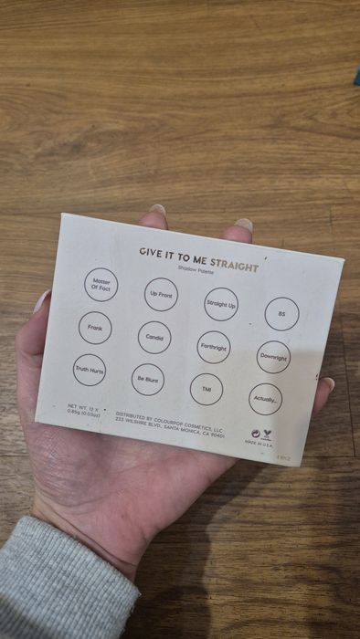 Paletka Colourpop - give it to me straight