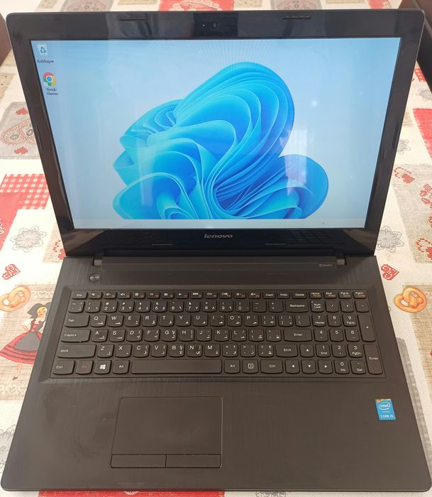 Portátil Lenovo i5
