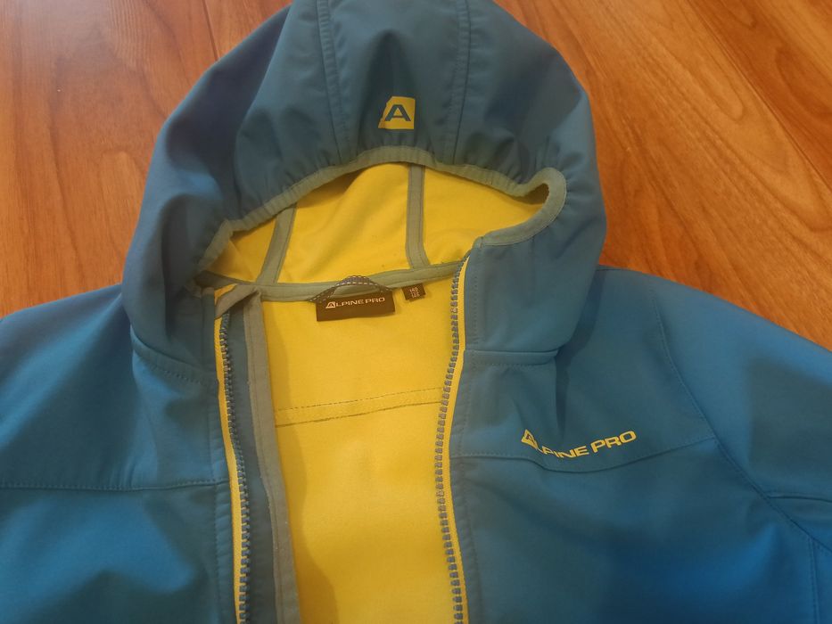 Kurtka dziecięca Softshell Alpine Pro 140/146  wiosna wodoodporna oddychająca