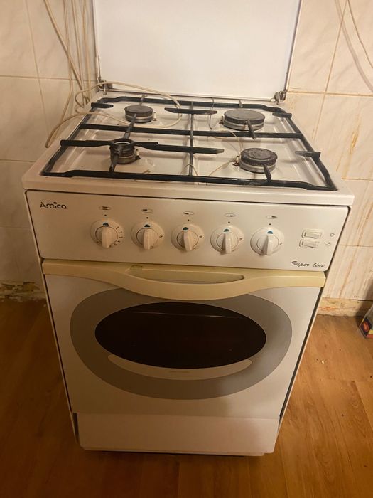 Kuchenka Amica 49,5 x 60 / Wrocław / okolice Sky Tower