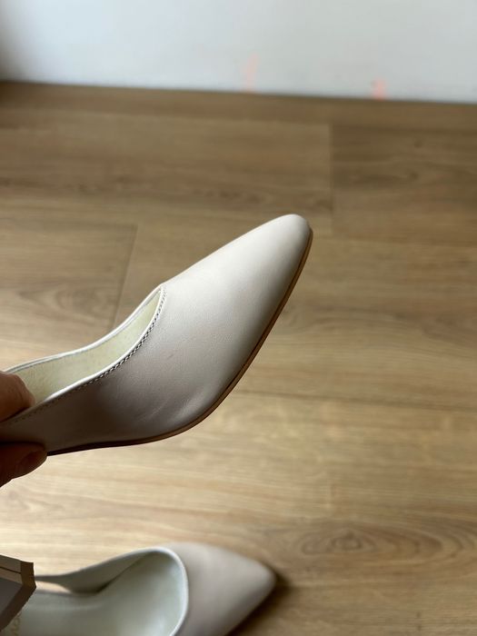 Czółenka ślubne lub nie. Butdam Milla ecru 24.5cm