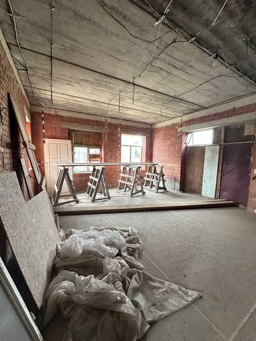 Дом из красного кирпича в Совиньоне — кто ценит качество и комфорт!