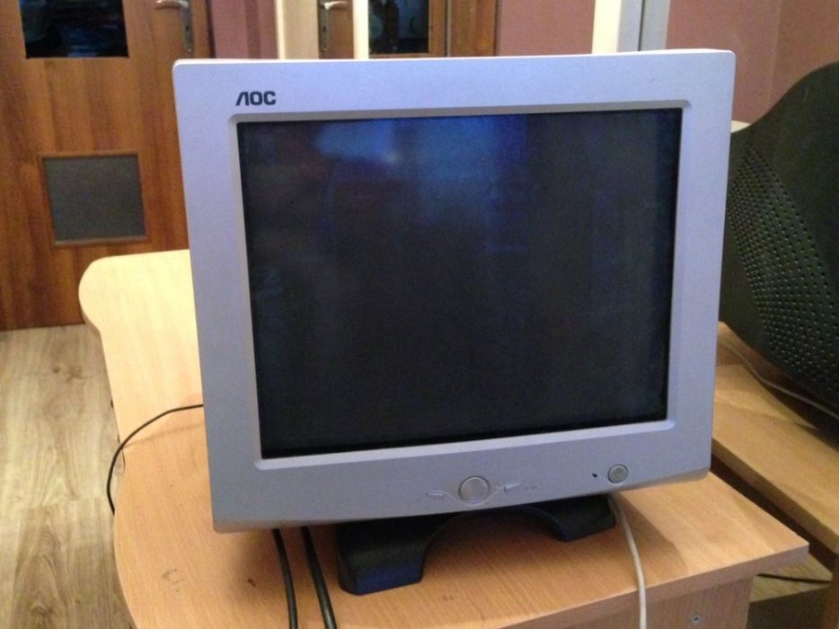 Monitor klasyka staroć