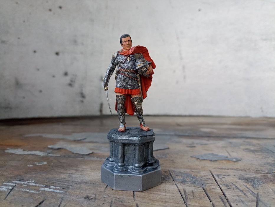 Спартак, древнеримский гладиатор, раб, предводитель восстания.