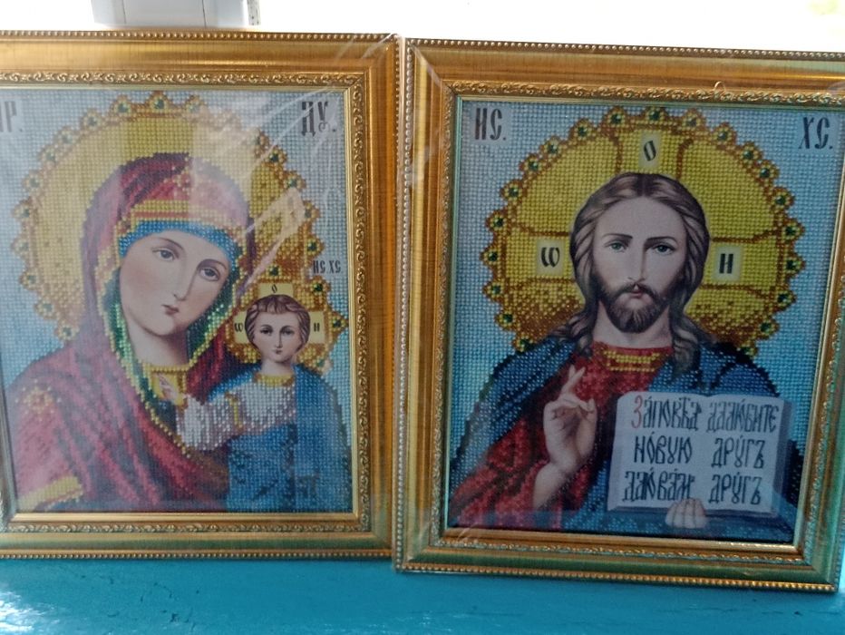Картини вишиті бісером