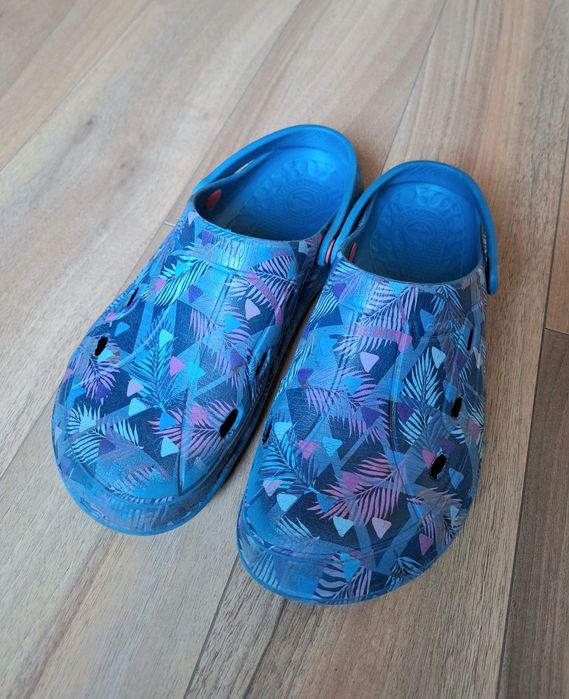 Crocsy unisex roz.41