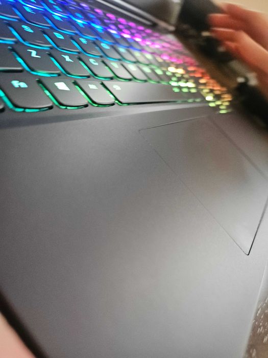 Lenovo Legion 7  i7-10750H  RTX 2070 Max-Q  16GB RAM  1TB SSD  144Hz