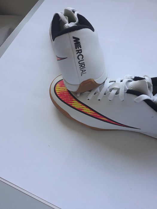 Nike Mercurial Vortex II IC N.º 40 - PROMOÇÃO