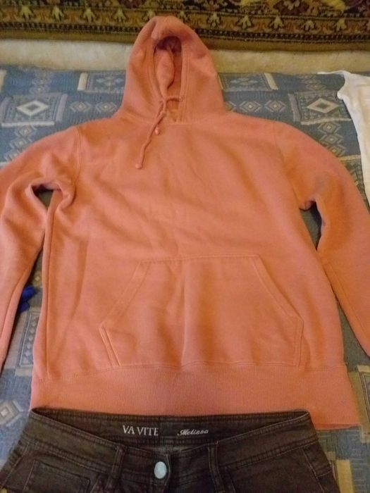 Лот женских вещей.