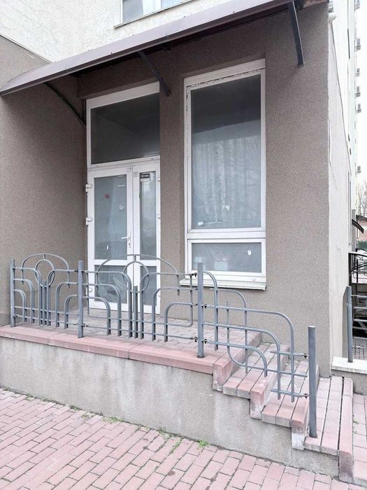 Продаж нежитлове приміщення 131м2 м.Іподром Голосієво