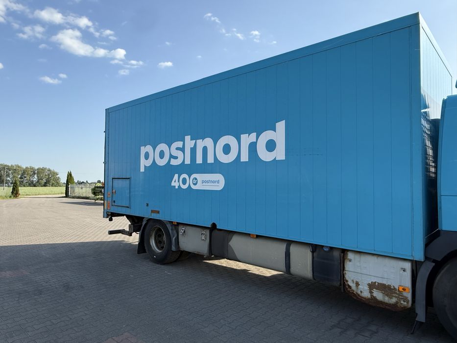 Paka Zabudowa z windą izoterma  kontener volvo man scania