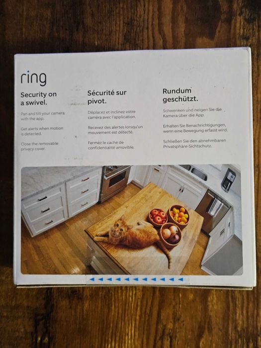 Ring Pan-Tilt Indoor Cam - White
