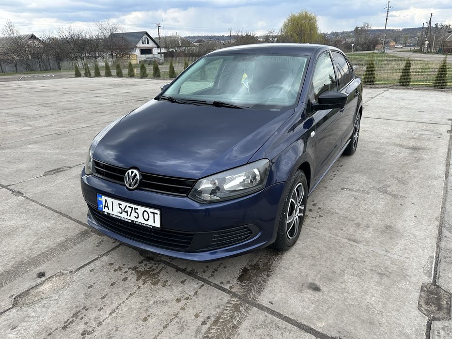 Продам семейный автомобиль