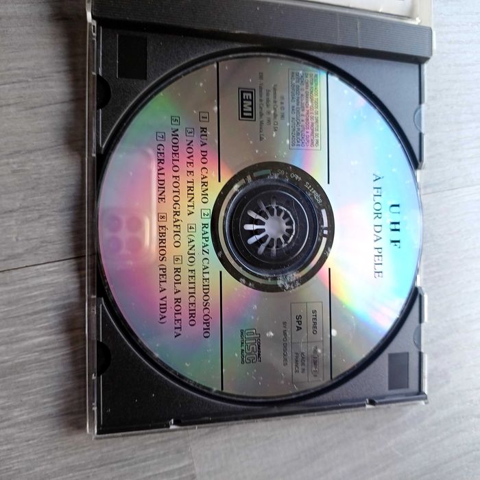 UHF CD Á Flor da Pele Raro Edição Original