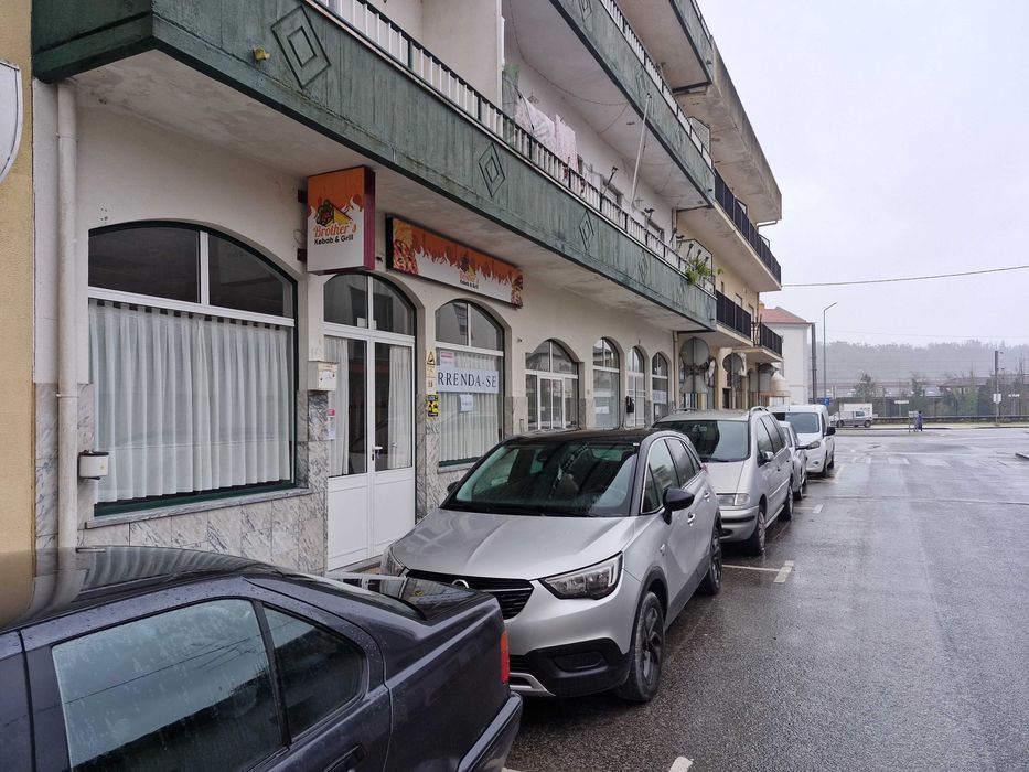 ARRENDA-SE Café Snack Bar